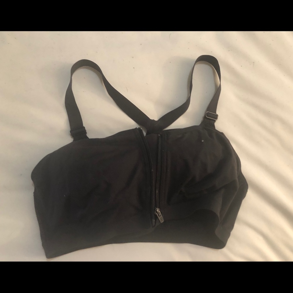 Victoria’s Secret wireless Incredible sports bra